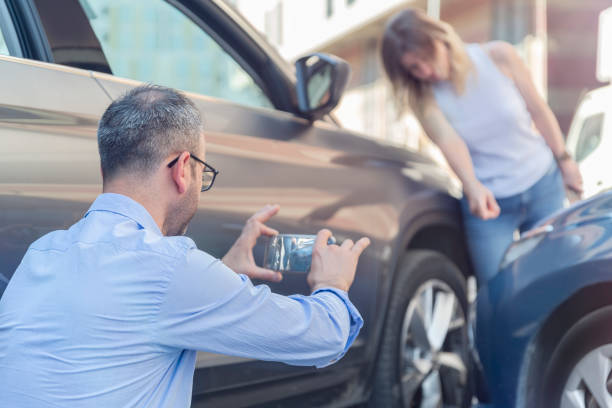 Professional Commercial Auto Insurance technician working in Rockville, IN